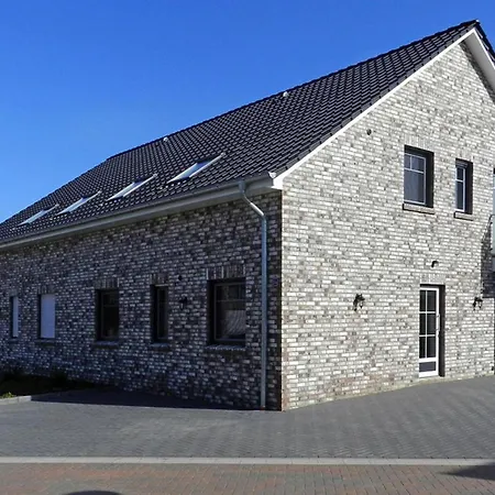Semi-Detached Sea Breeze, Burhave